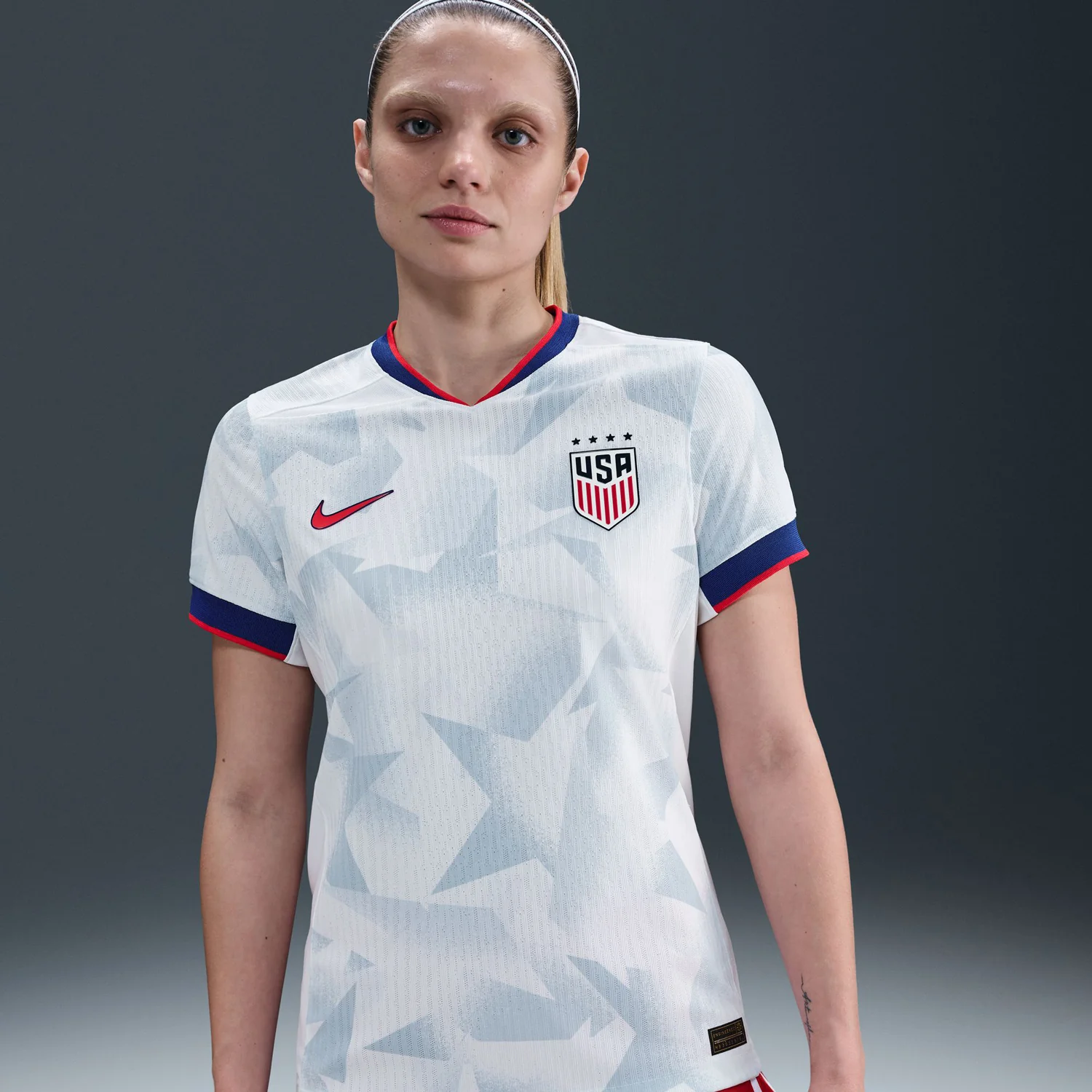 Women's Nike USWNT 2025 Brilliant Home Match Jersey - Image 3