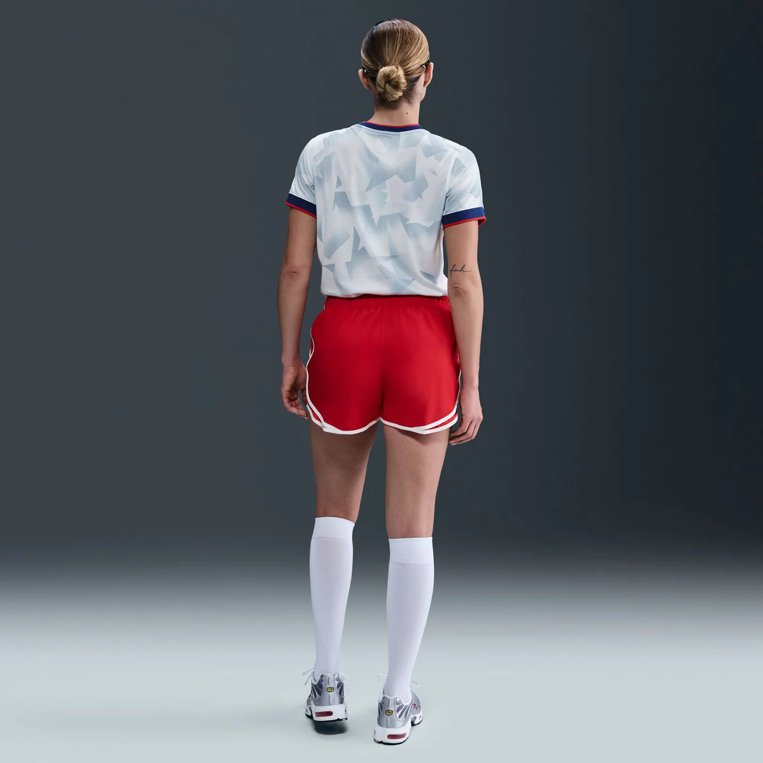 Women's Nike USWNT 2025 Brilliant Home Stadium Jersey - Image 5