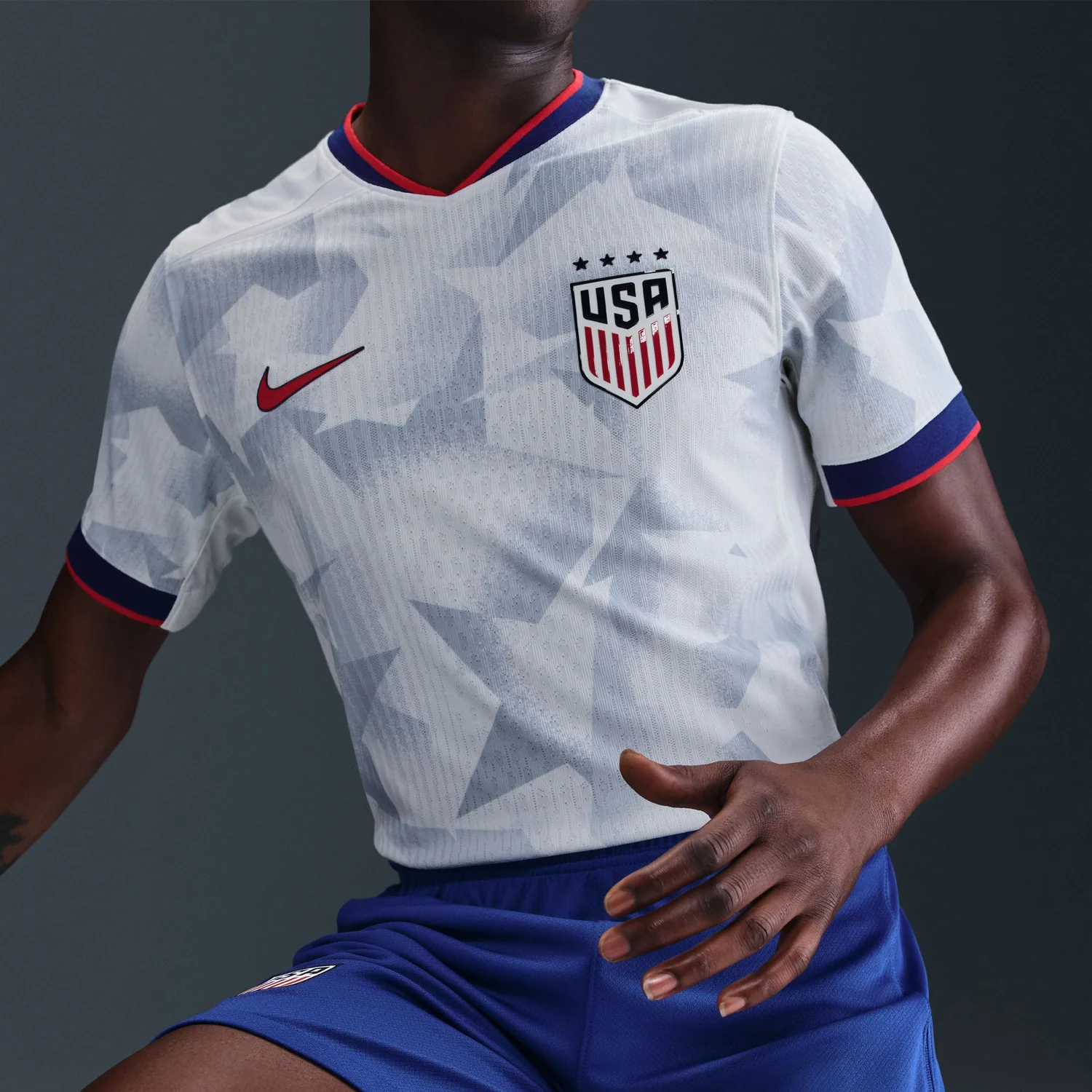Men's Nike USWNT 2025 Brilliant Home Match Jersey - Image 3