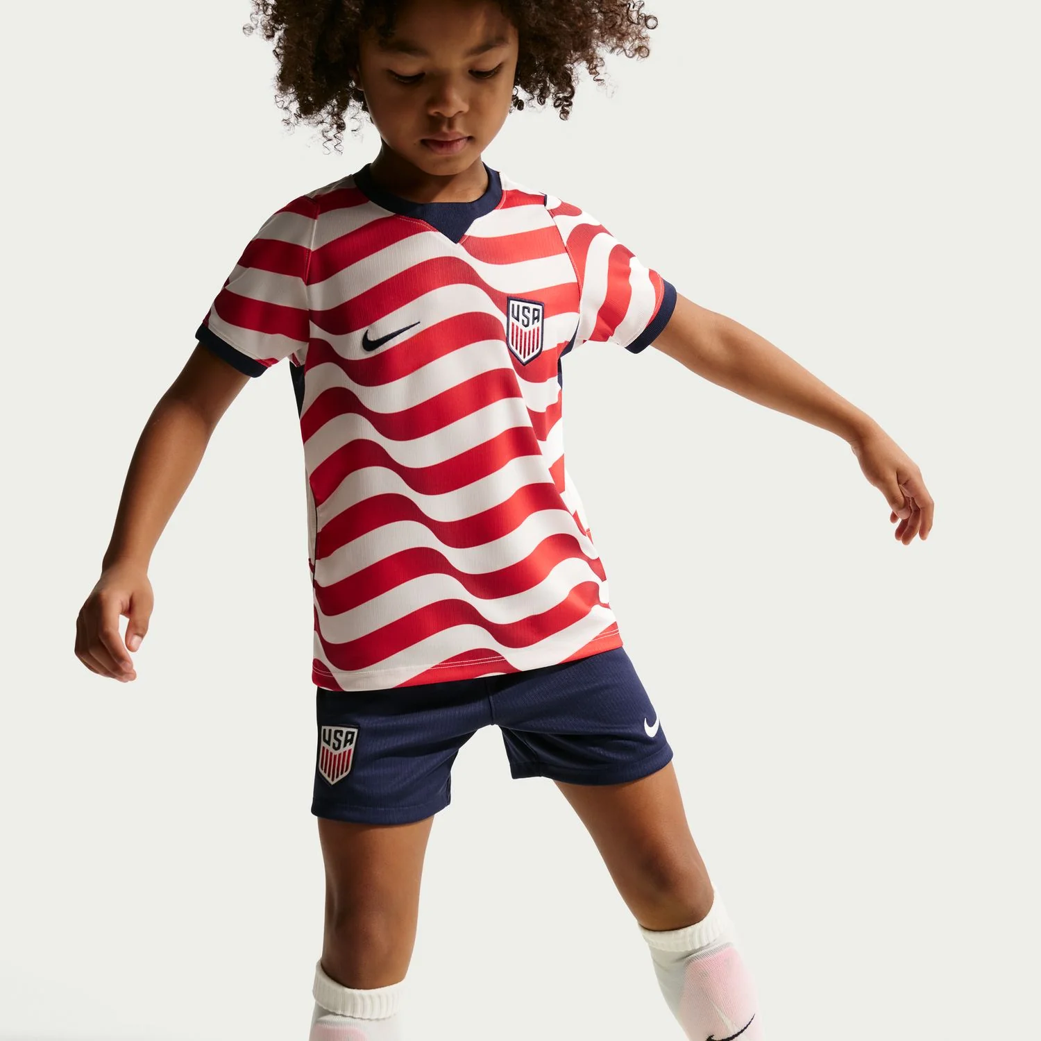 Kids Nike USMNT 2026 Home Stadium 3 Piece Kit Set - Stripes - Image 6